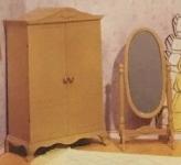 Learning Curve - Madeline - Armoire and Mirror set